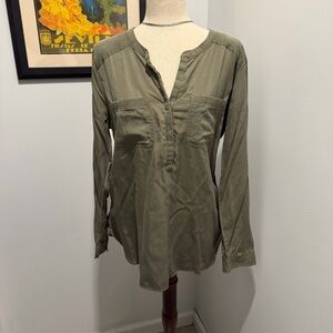 Eddie Bauer Women's Olive Army Green Tunic NWT Size Large 
100% Tencel
